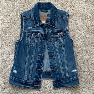 Adorable Hollister Jean vest, never worn!